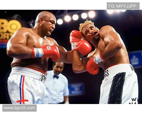 福尔曼与霍利菲尔德的世纪对决：拳坛传奇的巅峰对抗与历史回顾